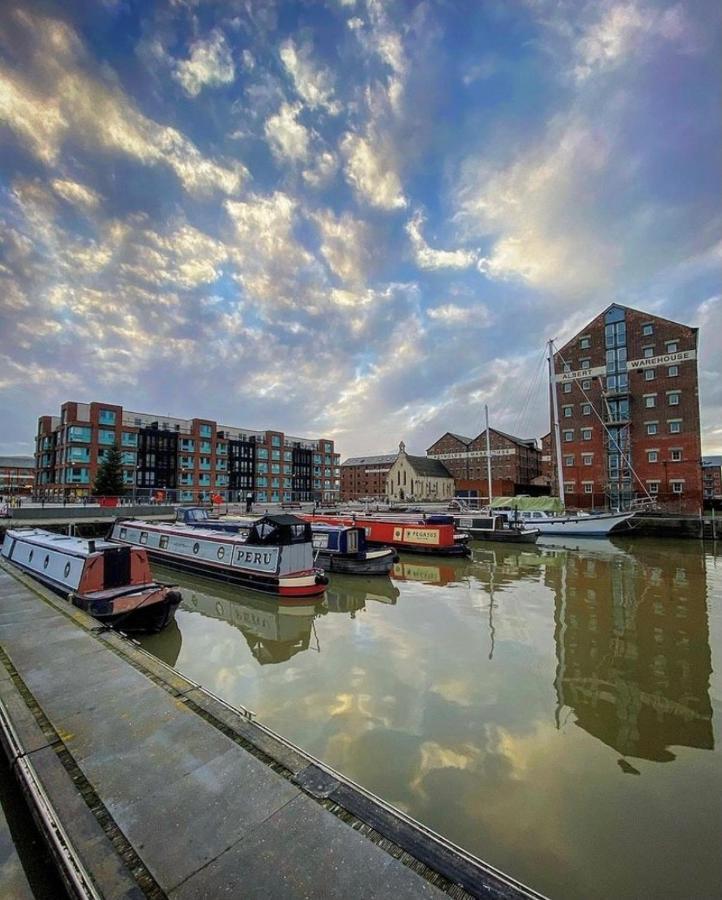 Stewart Docks Apartment Глостър Екстериор снимка